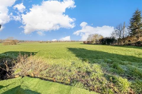 Swan Green, Sellindge, Kent 3 bed detached bungalow for sale