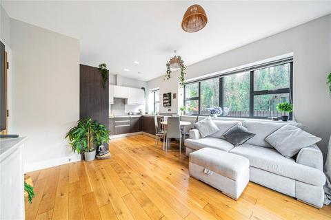 London Road, Riverhead, Sevenoaks, Kent 2 bed apartment for sale