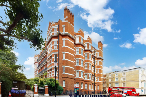 Trebovir Road, London SW5 2 bed apartment for sale