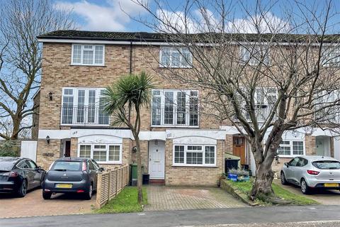 Coniston Road, Bromley, BR1 3 bed townhouse for sale