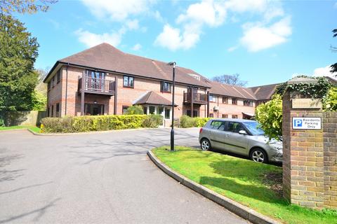 London Road, East Grinstead, RH19 2 bed apartment for sale