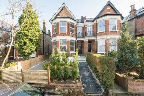 Colney Hatch Lane, London N10 2 bed flat for sale