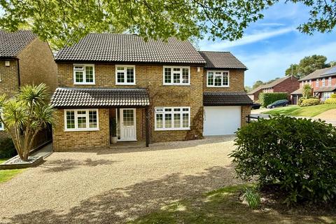 Sutherland Chase, Ascot, Berkshire, SL5 5 bed detached house for sale