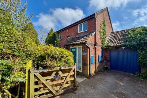 Alder Close, Newton Abbot TQ12 3 bed detached house for sale