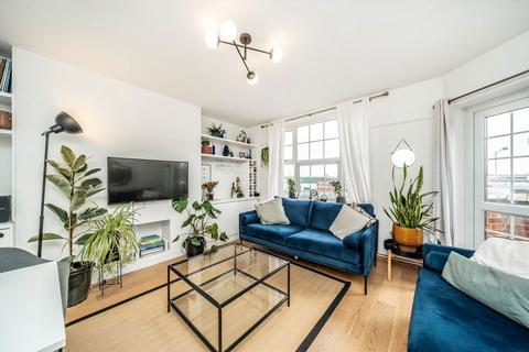 Morden Road, London SW19 3 bed maisonette for sale