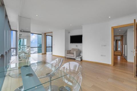 West India Quay, 26 Hertsmere Road... 2 bed flat for sale