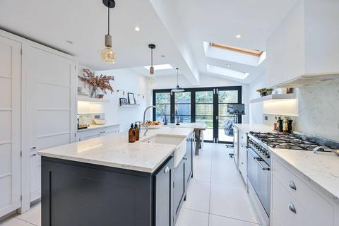 St Francis Road, East Dulwich... 3 bed house for sale