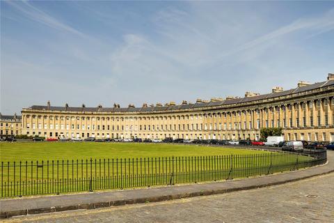 Royal Crescent, Bath, BA1 2 bed apartment for sale