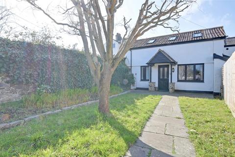 Hollowtree Court, Newport... 3 bed terraced house for sale