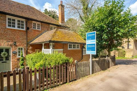 Otterspool Lane, Hertfordshire WD25 2 bed end of terrace house for sale