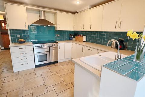 The Street, Blundeston, Lowestoft 4 bed detached house for sale