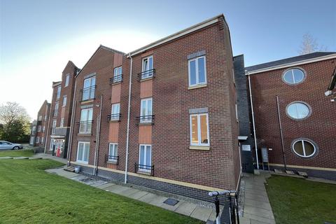 Elizabeth House, Scholars Court... 2 bed apartment for sale
