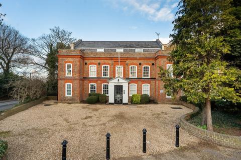 Church Walk, Dartford, DA2 2 bed apartment for sale