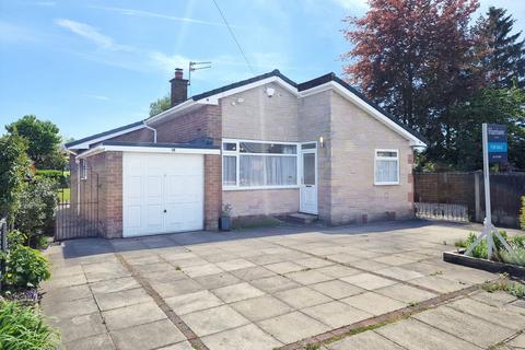 Mountbatten Close, Bury BL9 3 bed detached bungalow for sale