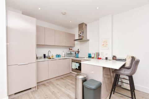North Street, Horsham, West Sussex 1 bed flat for sale