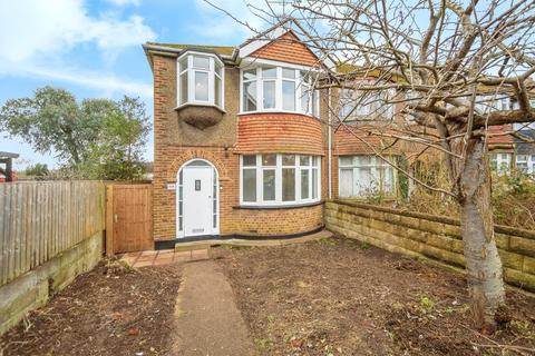 Grange Road, Kent ME7 3 bed end of terrace house for sale