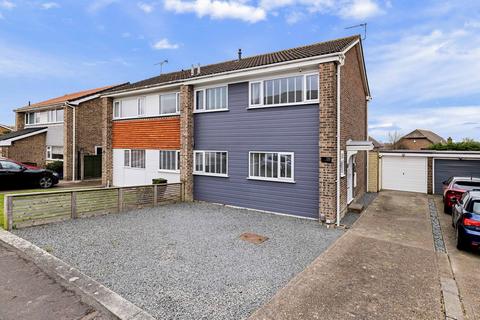 Linksway, Folkestone, CT19 3 bed semi