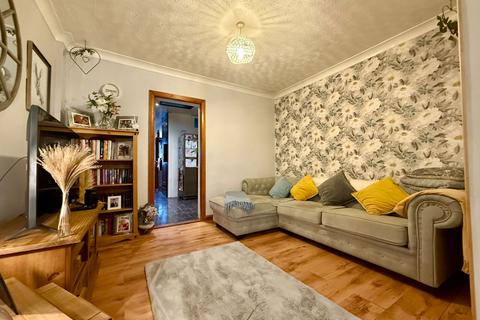 Britton Street, Gillingham ME7 2 bed terraced house for sale