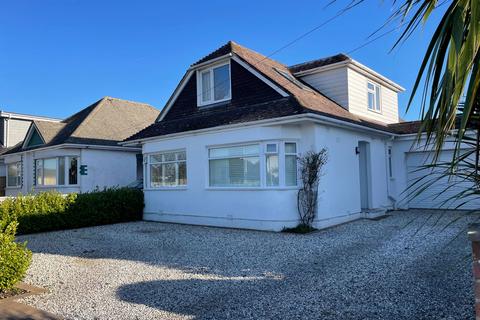 Caroline Avenue, Christchurch BH23 5 bed detached house for sale
