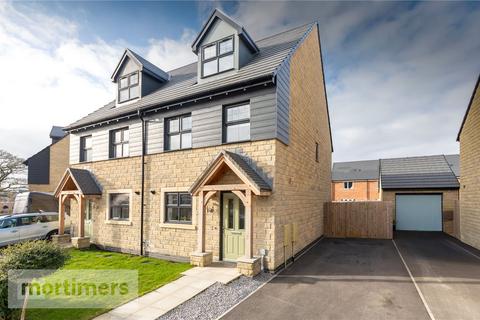 Higher Standen Drive, Clitheroe... 3 bed semi