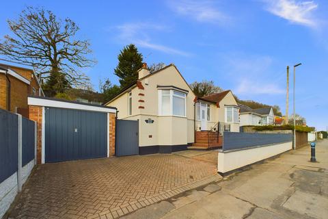 Nottingham Road, Burton Joyce... 3 bed detached bungalow for sale