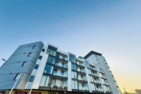 11 Marrowbone Slip, Plymouth PL4 2 bed flat for sale