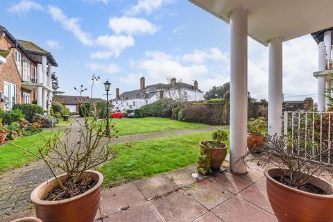 Sussex Road, Petersfield, Hampshire 1 bed flat for sale