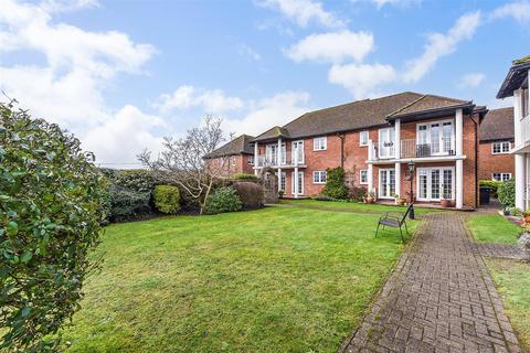 Sussex Road, Petersfield, Hampshire 1 bed flat for sale
