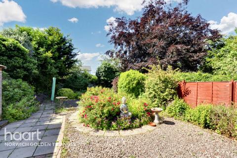 Broadhurst Road, Norwich 3 bed detached house for sale