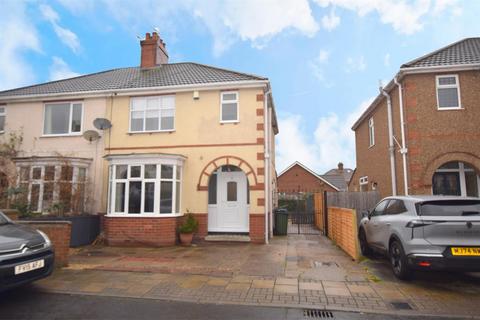 Lime Tree Avenue, Grimsby DN33 3 bed semi