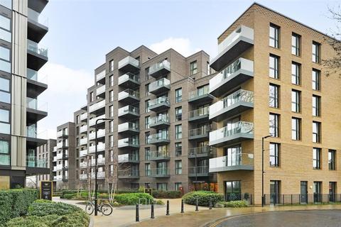 Coster Avenue, Woodberry Down, N4 2 bed flat for sale