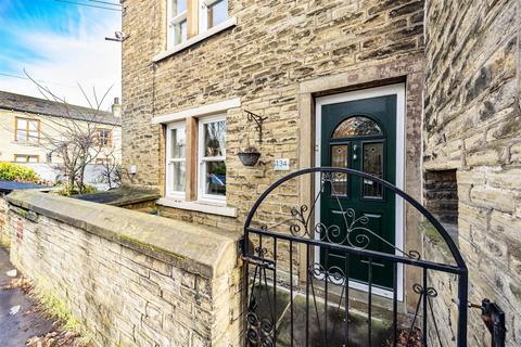 Bradford Road, Brighouse HD6 3 bed semi