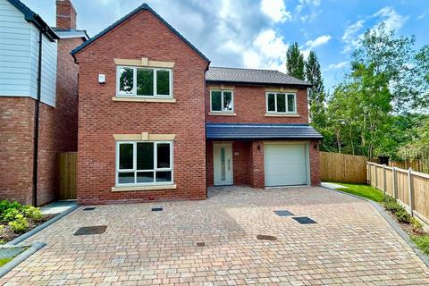 Donnerville Gardens, Telford TF5 4 bed detached house for sale