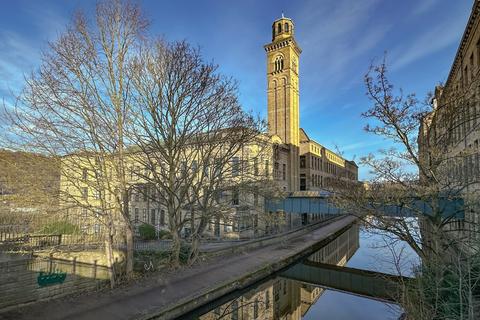 Riverside Court, Victoria Road... 1 bed flat for sale