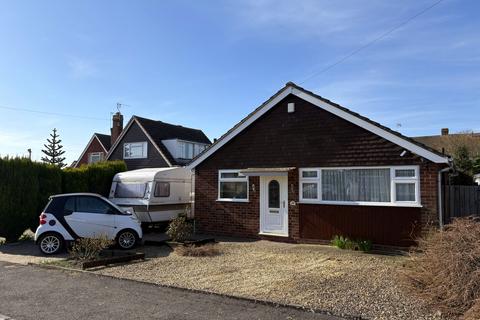 Tewkesbury GL20 2 bed detached bungalow for sale