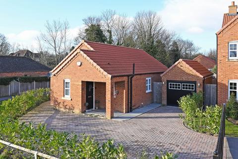 Bishopdale Way, Fulford, York, YO19 2 bed bungalow for sale
