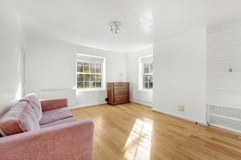 Gracefield Gardens, London SW16 Studio for sale