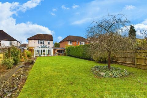 Victoria Avenue, South Croydon 3 bed detached house for sale