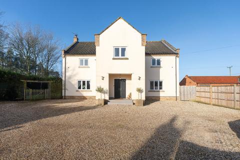 Mill Road, Mattishall 6 bed detached house for sale