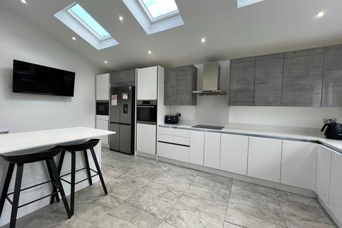 Charlton Avenue, Hyde, SK14 4ES 4 bed detached house for sale