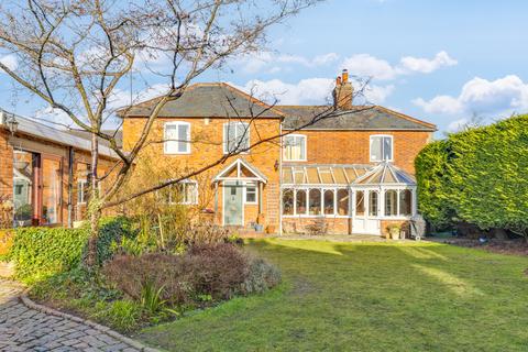 New Town, Codicote 4 bed detached house for sale