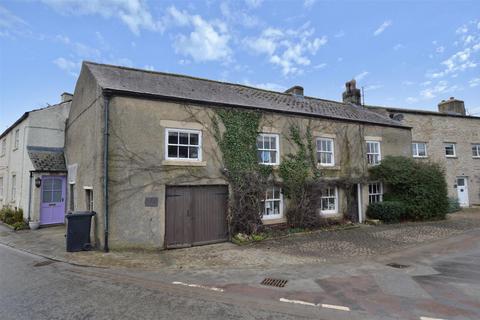 Westwood House, West End, Middleham 4 bed cottage for sale