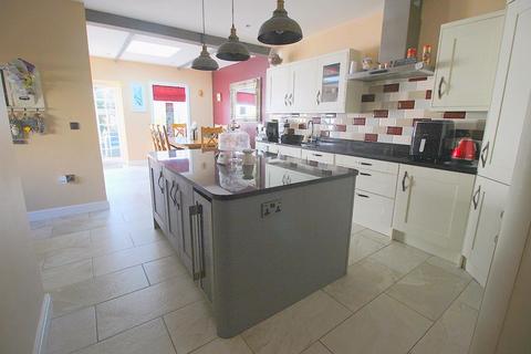 Walsall Road, Aldridge 3 bed detached bungalow for sale