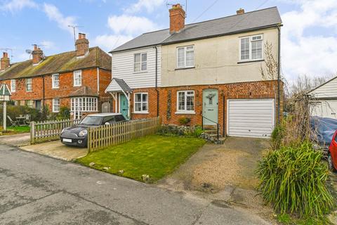 Woodchurch, Ashford, Kent, TN26 4 bed semi