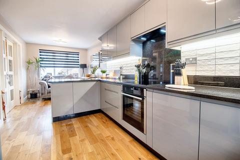 Rose Hill View, Mosborough, S20 5 bed detached house for sale
