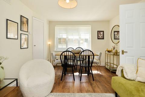 St Johns Villas, N19, Archway... 3 bed flat for sale