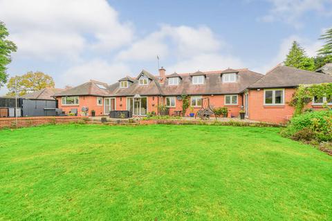 Catherines Close... 5 bed semi