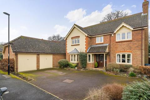 Postmill Close, Croydon 4 bed detached house for sale