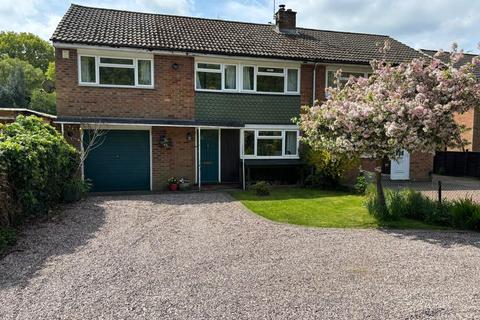 Coulsdon Road, Caterham CR3 4 bed semi