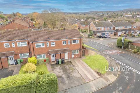 Bredon Road, Stourbridge 3 bed end of terrace house for sale